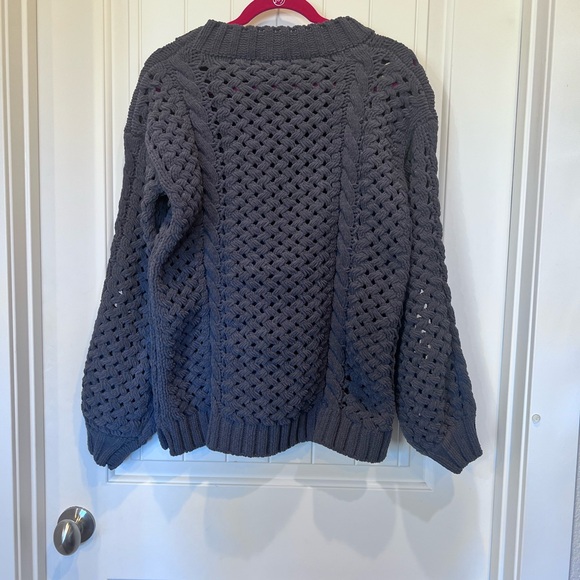POL Chunky Open Weave Sweater
Gray Tone Zipper Fun Detail Sz Small Leather Tag - Picture 10 of 10